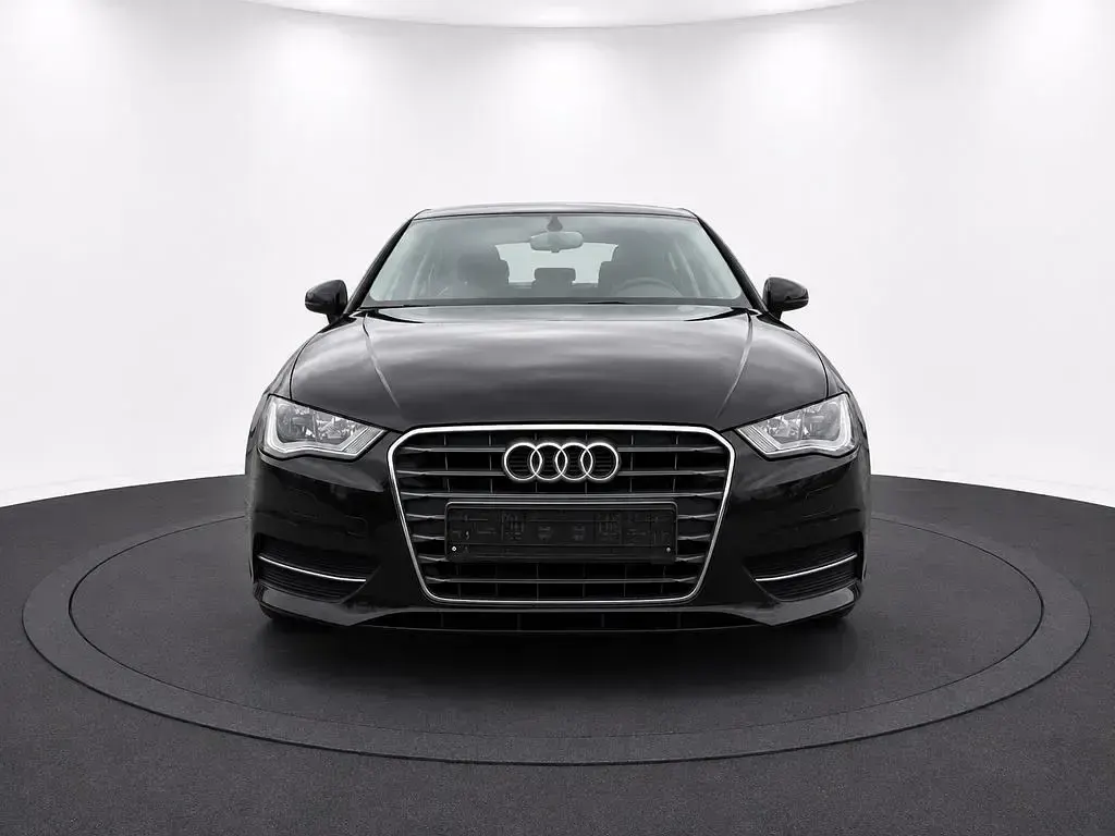 Używany Audi A3 Performance 110 KM (80 kW) 2014 Czarny Sedan/Limuzyna