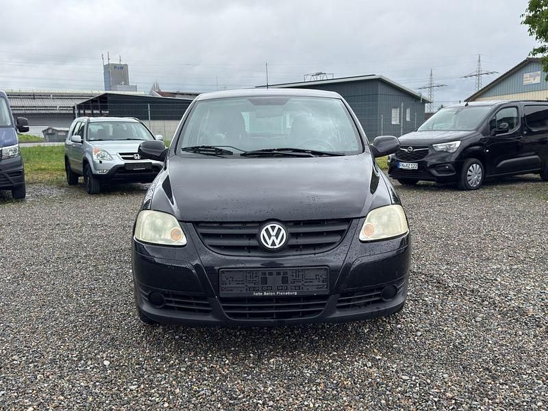 Gebraucht VW Fox 54 PS (39 kW) 2008 Schwarz Kleinwagen