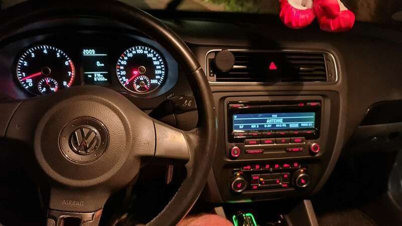 Grau Gebraucht 2012 VW Jetta Comfortline Limousine | 6.299 € (Guter Preis) - Bild 1/4