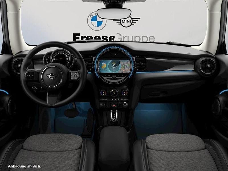 Gebraucht Mini Cooper 136 PS (100 kW) 2023 Schwarz Kleinwagen