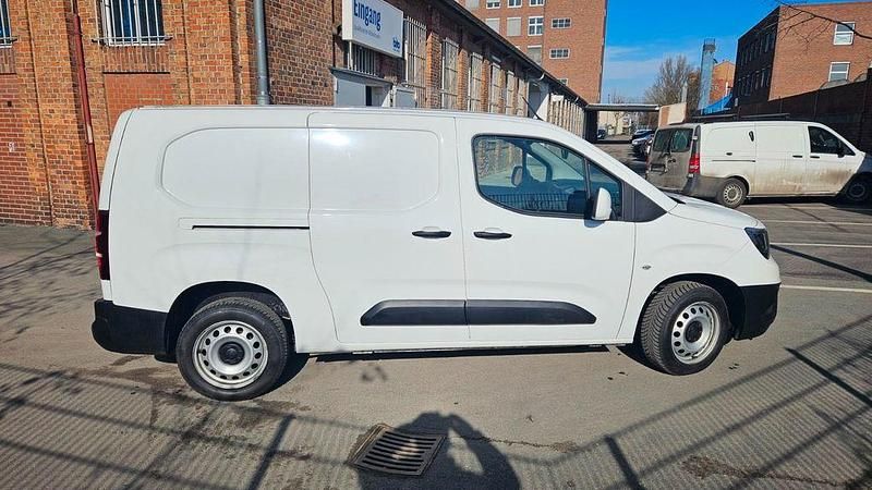 Gebraucht Opel Combo 102 PS (75 kW) 2021 Weiß Van / Kleinbus
