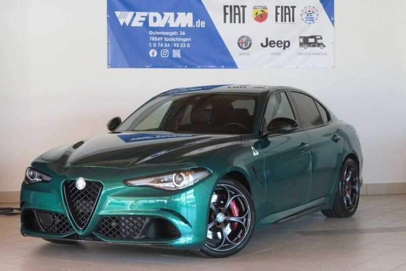 Grün Gebraucht 2022 Alfa Romeo Giulia Quadrifoglio Limousine | 64.990 € (Guter Preis) - Bild 1/4