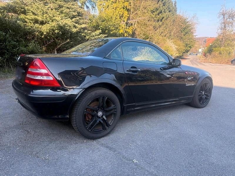 Gebraucht Mercedes SLK230 190 PS (139 kW) 2002 Schwarz Cabrio