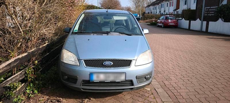 Second-hand Ford Focus 100 CP (73 kW) 2004 Albastru Break