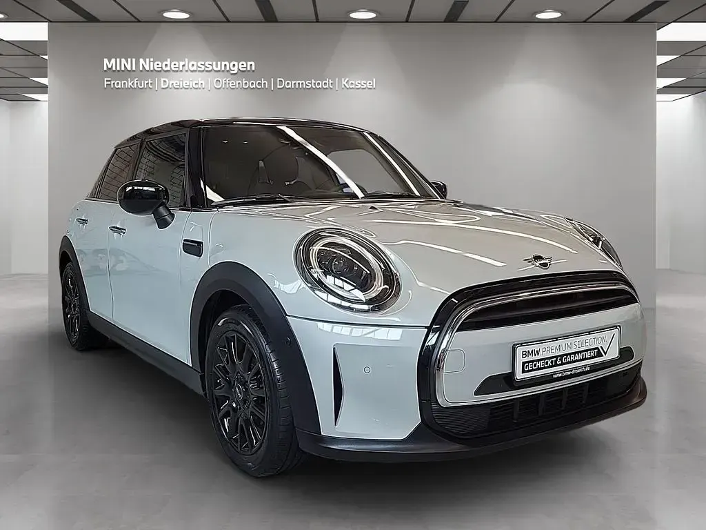 Käytetty Mini Cooper 136 HP (100 kW) 2022 Valkoinen Viistoperä