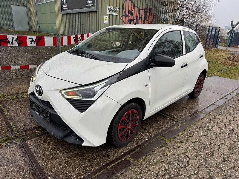 Weiß Gebraucht 2021 Toyota Aygo X SUV | 6.999 € (Superpreis) - Bild 1/4
