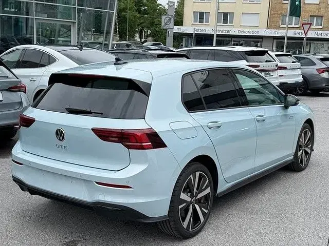 Usata VW Golf VIII GTE 177 CV (130 kW) 2025 Blu Berlina