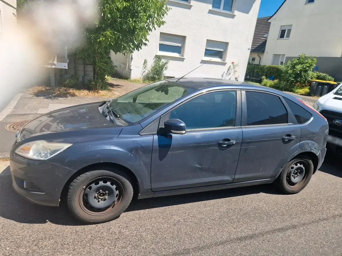 Gebraucht Ford Focus 2009 Grau Kleinwagen