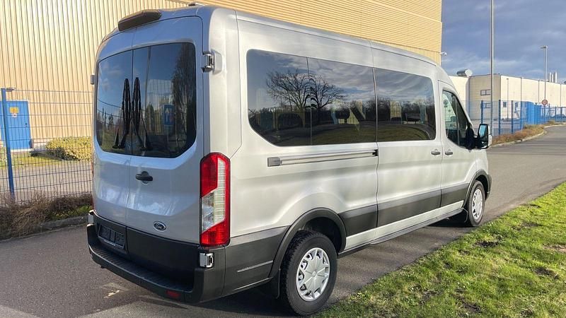 Gebraucht Ford Transit 131 PS (96 kW) 2019 Silber Limousine
