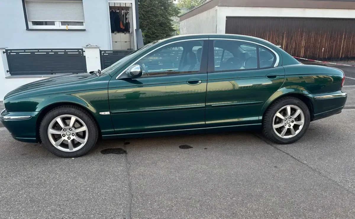 Gebraucht Jaguar X-type 105 PS (77 kW) 2003 Grün Limousine