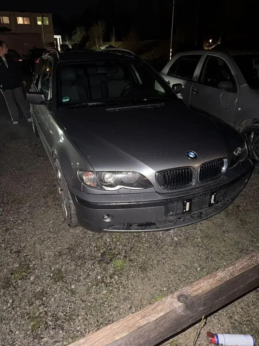 Gebraucht BMW 320 170 PS (125 kW) 2004 Grau Kombi
