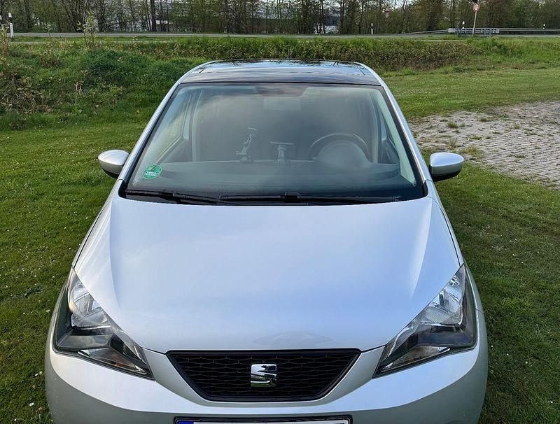 Usata Seat Mii Reference 75 CV (55 kW) 2015 Argento Utilitaria