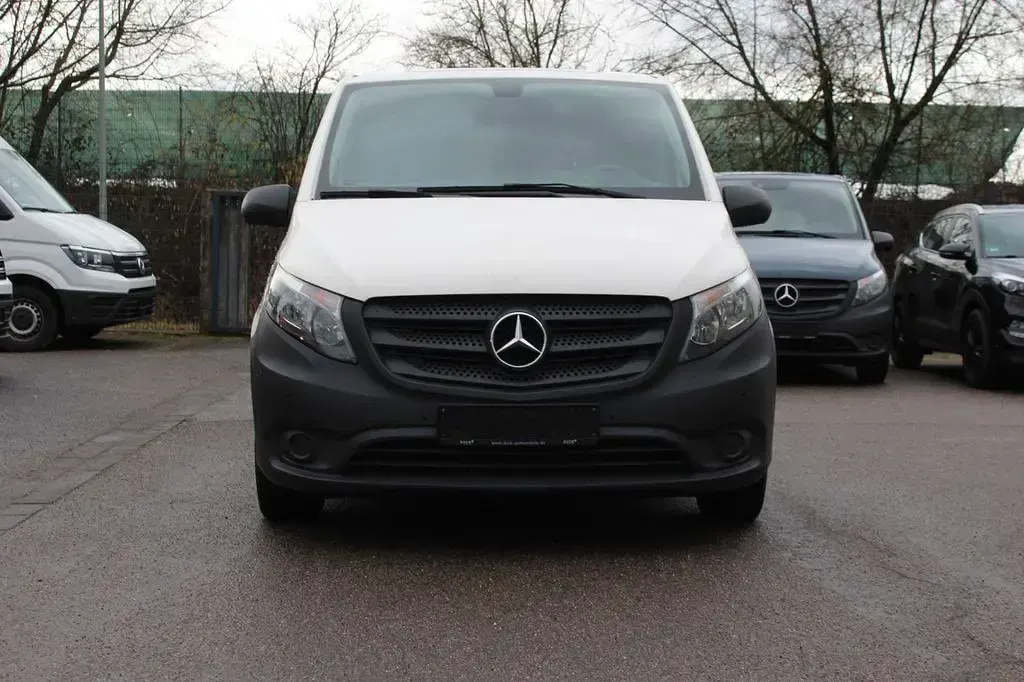 Gebraucht Mercedes Vito 163 PS (119 kW) 2020 Weiß Van