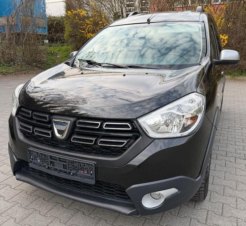 Gebraucht Dacia Dokker Stepway 116 PS (85 kW) 2018 Schwarz Van / Kleinbus