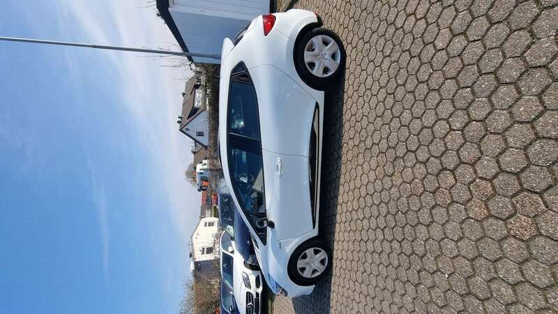 Gebraucht 2016 Renault Clio IV LIMITED Limousine | 6.700 € (Guter Preis) - Bild 1/4