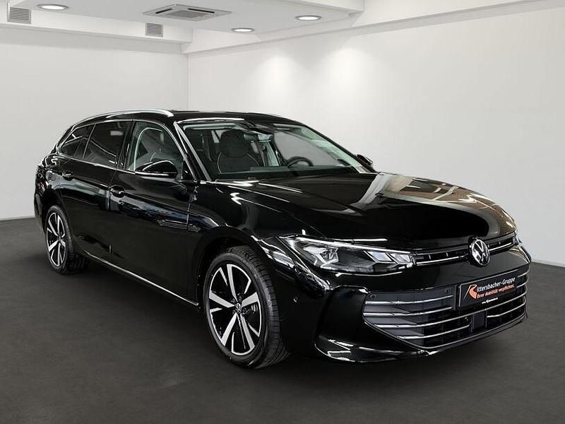 Gebraucht VW Passat Business 150 PS (110 kW) 2025 Grenadillschwarz metallic Kombi