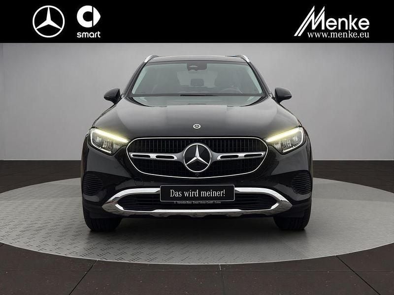 Gebraucht Mercedes GLC450 367 PS (269 kW) 2024 Metalliclack obsidianschwarz m SUV