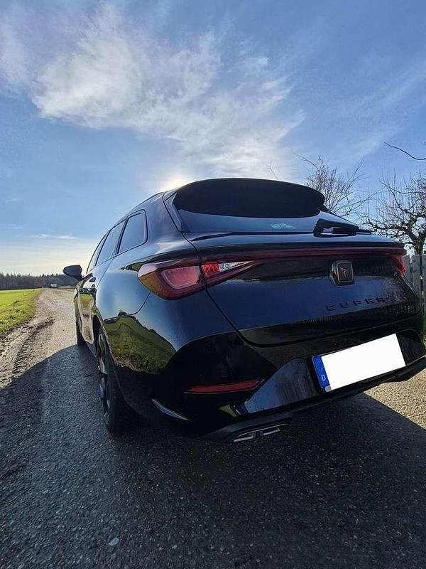 Gebraucht Cupra Leon 150 PS (110 kW) 2024 Schwarz Kombi