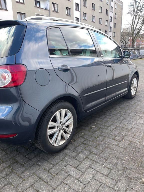 Gebraucht VW Golf Plus Cross Style 122 PS (89 kW) 2011 Blau Van / Kleinbus
