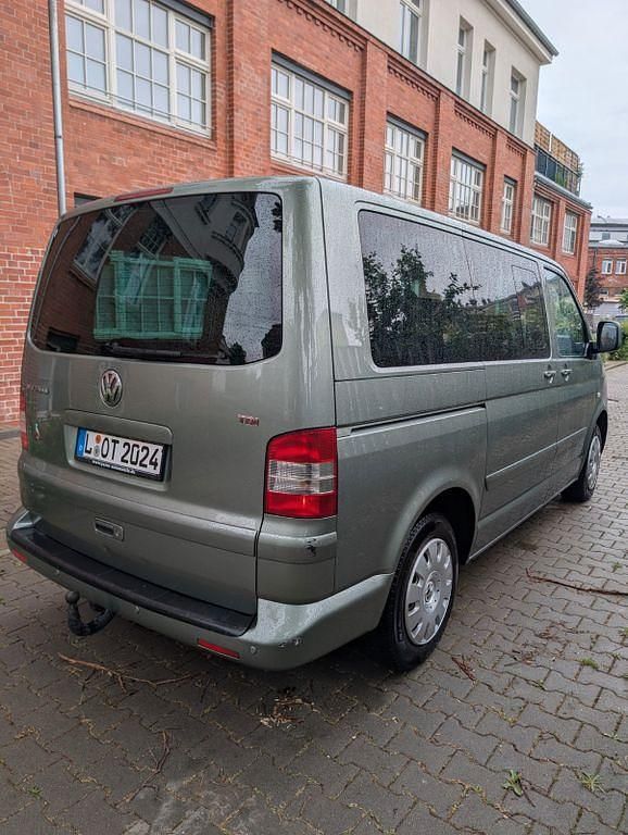 Gebraucht VW Multivan 174 PS (127 kW) 2004 Grün Van