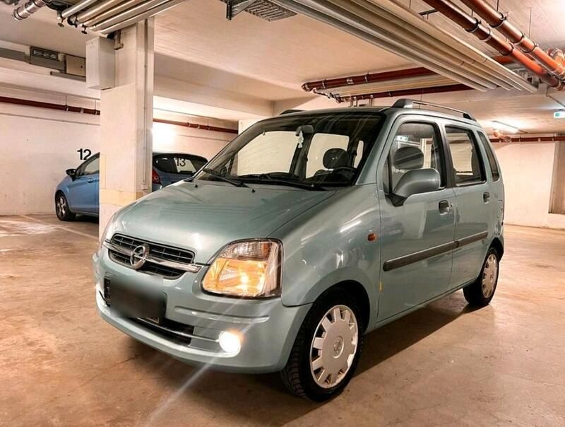 Grün Gebraucht 2004 Opel Agila Kombi | 399 € - Bild 1/4