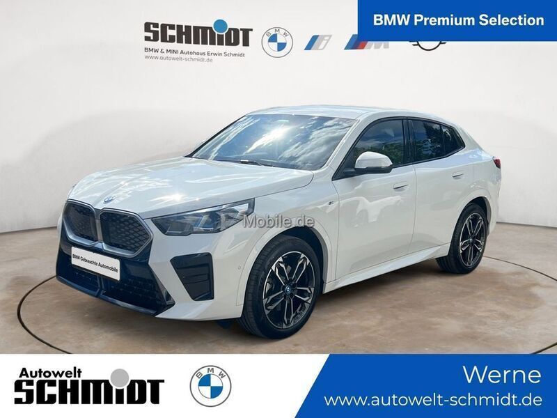 Weiß Gebraucht 2024 BMW iX2 M Sport SUV | 45.588 € (Etwas zu teuer) - Bild 1/3