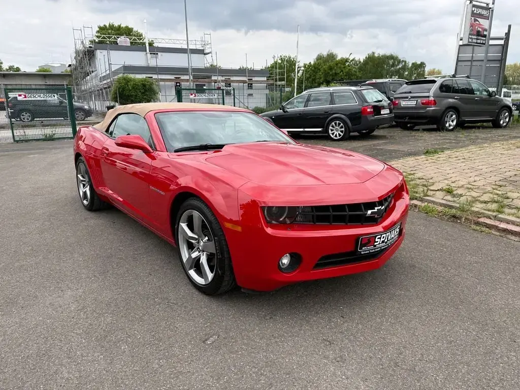Używany Chevrolet Camaro 305 KM (224 kW) 2012 Czerwony Kabriolet