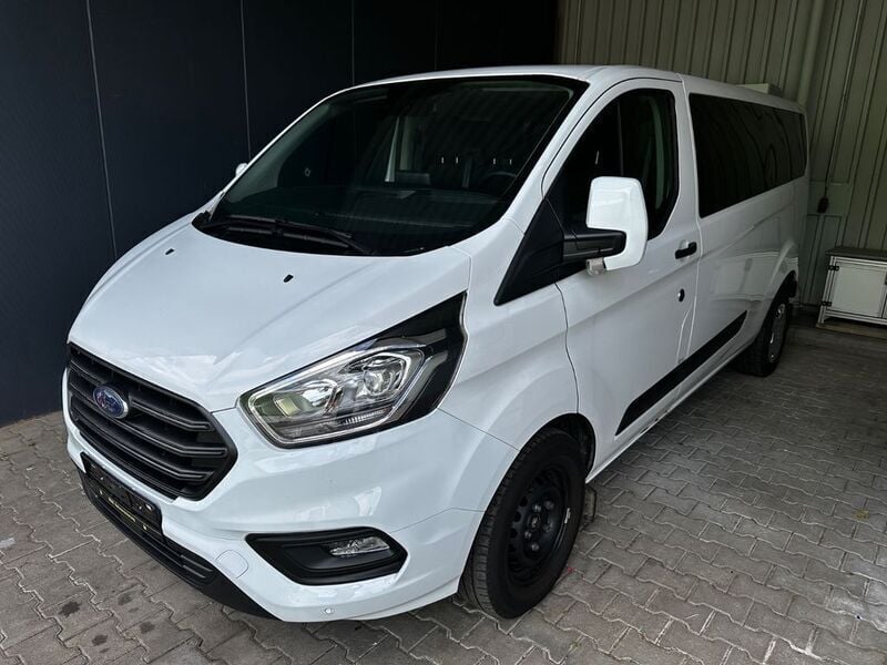 Weiß Gebraucht 2022 Ford Transit Custom Van / Kleinbus | 25.704 € (Guter Preis) - Bild 1/4