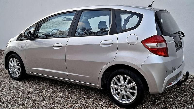 Gebraucht Honda Jazz 90 PS (66 kW) 2014 Silber Kleinwagen
