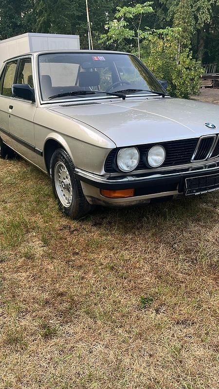 Gebraucht BMW 525 127 PS (93 kW) 1986 Limousine