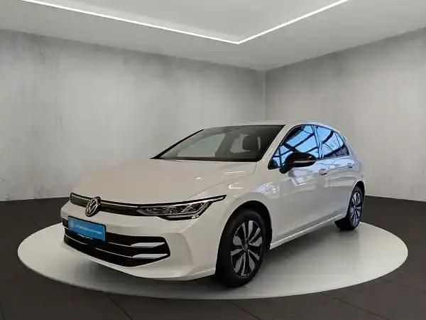 Pure white Gebraucht 2024 VW Golf VIII Life Limousine | 26.600 € (Fairer Preis) - Bild 1/4