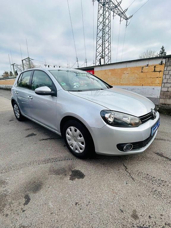 Gebraucht VW Golf VI Trendline 80 PS (58 kW) 2011 Silber Kleinwagen