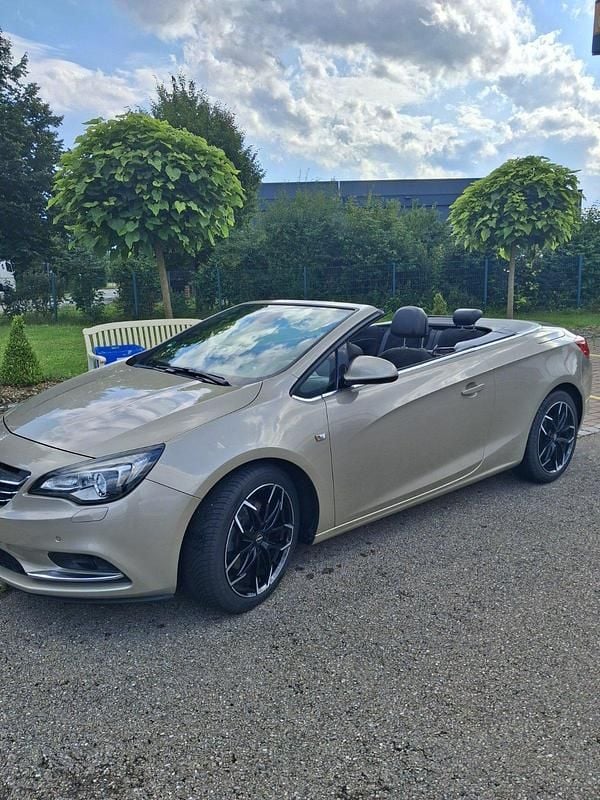 Beige Gebraucht 2013 Opel Cascada Exklusiv Cabrio | 8.500 € (Guter Preis) - Bild 1/4