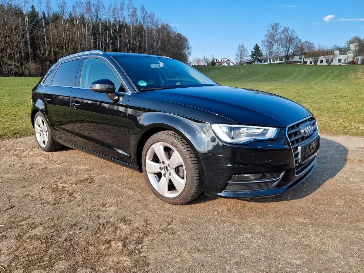 Używany Audi A3 Ambition 150 KM (110 kW) 2015 Czarny Sedan/Limuzyna