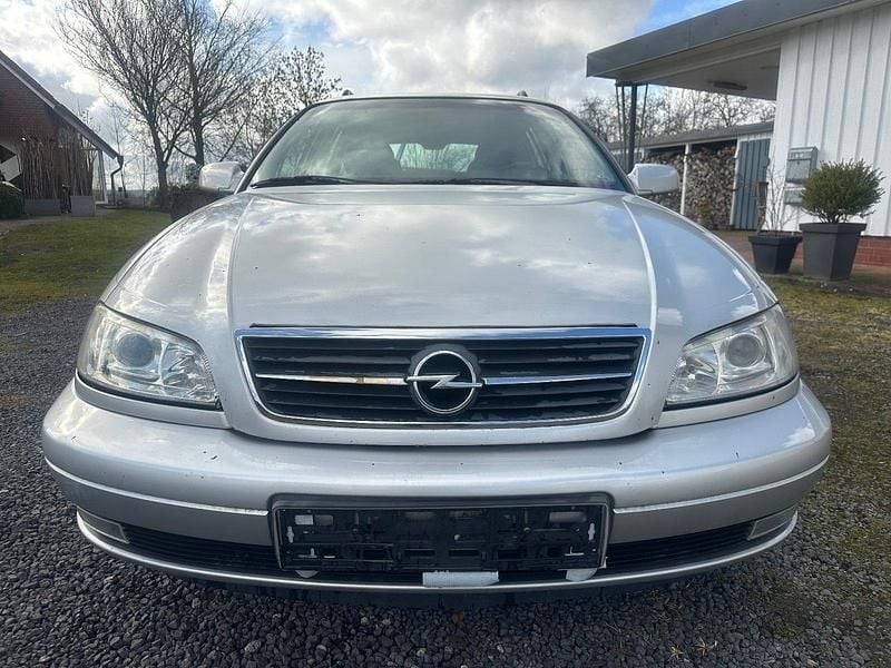 Gebraucht Opel Omega Edition 144 PS (105 kW) 2002 Silber Limousine