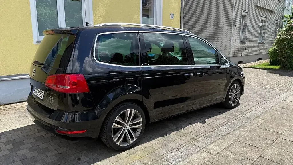 Gebraucht VW Sharan Style 200 PS (147 kW) 2011 Schwarz Van / Kleinbus
