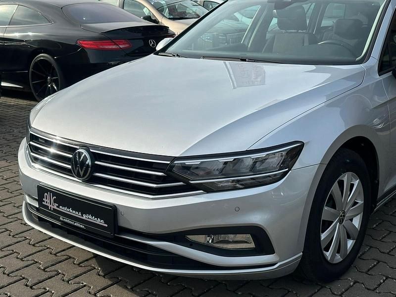 Gebraucht VW Passat Conceptline 150 PS (110 kW) 2021 Silber Kombi