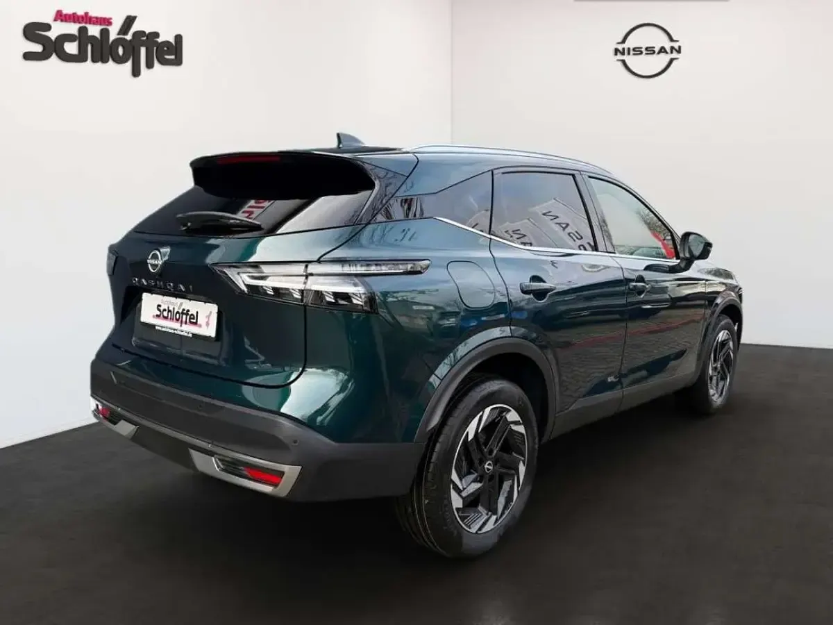 Neu Nissan Qashqai 158 PS (116 kW) 2026 Dark green SUV