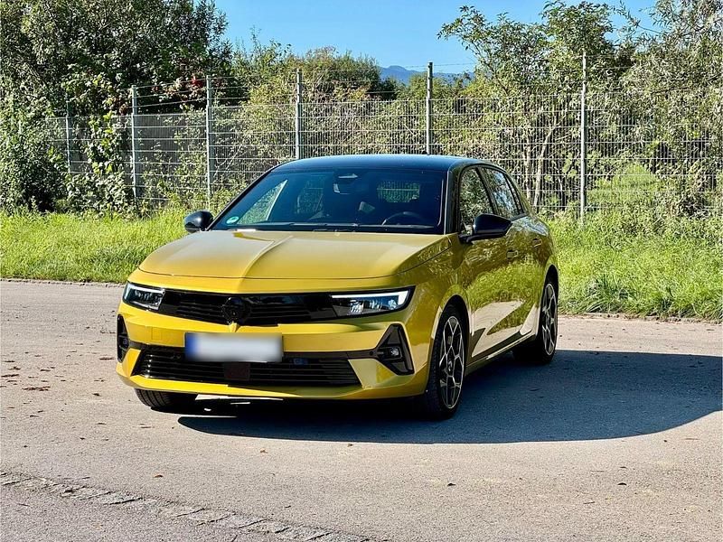 Gebraucht Opel Astra GS Line 131 PS (96 kW) 2023 Gelb Limousine