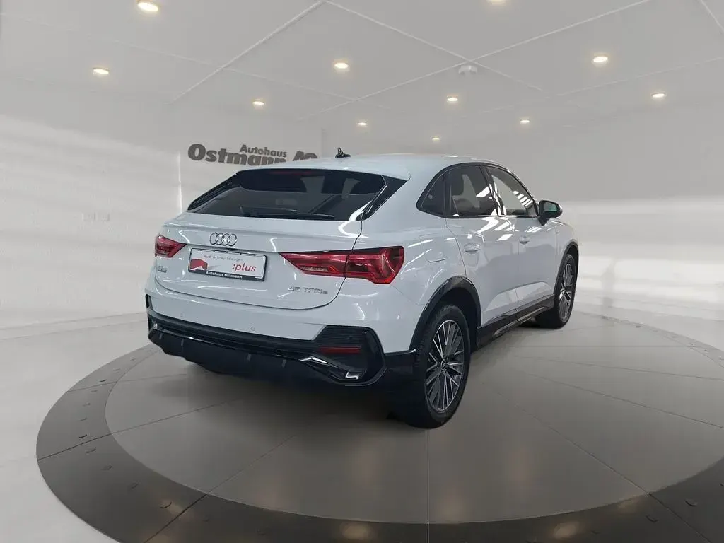 Gebraucht Audi Q3 Sportback S-Line 245 PS (180 kW) 2022 Weiß SUV
