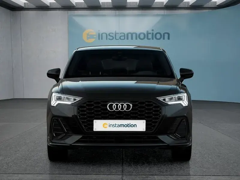 Gebraucht Audi Q3 Sportback 150 PS (110 kW) 2025 Schwarz SUV