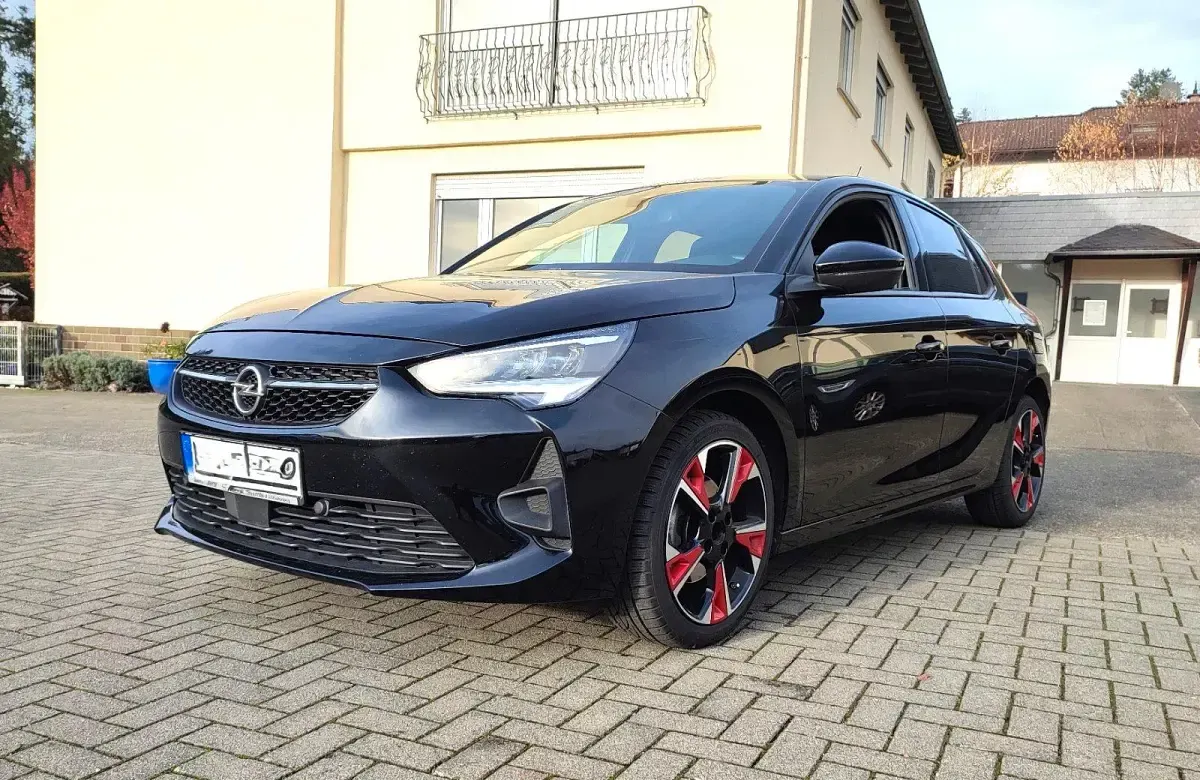 Usata Opel Corsa Selection 101 CV (74 kW) 2012 Bianco Utilitaria