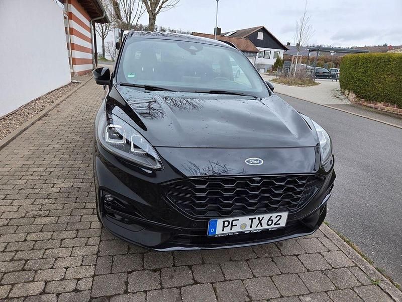 Gebraucht Ford Kuga ST-Line 190 PS (139 kW) 2020 Schwarz SUV