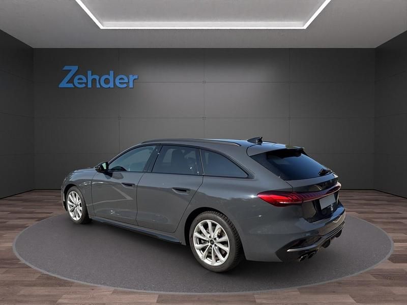 Gebraucht Audi A5 S-Line 204 PS (150 kW) 2024 Grau Coupé