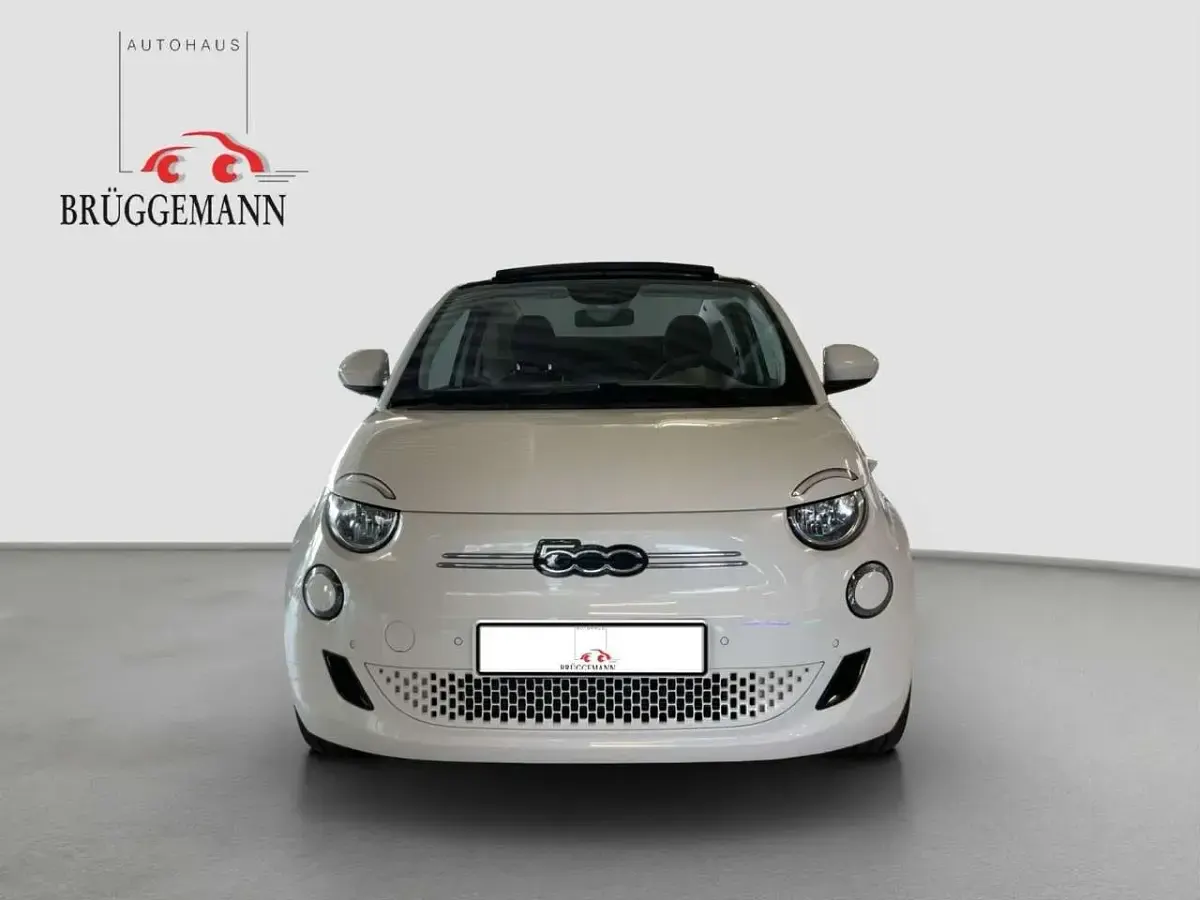 Gebraucht Fiat 500e 86 kW (118 PS) 2024 Arktis weiß Cabrio