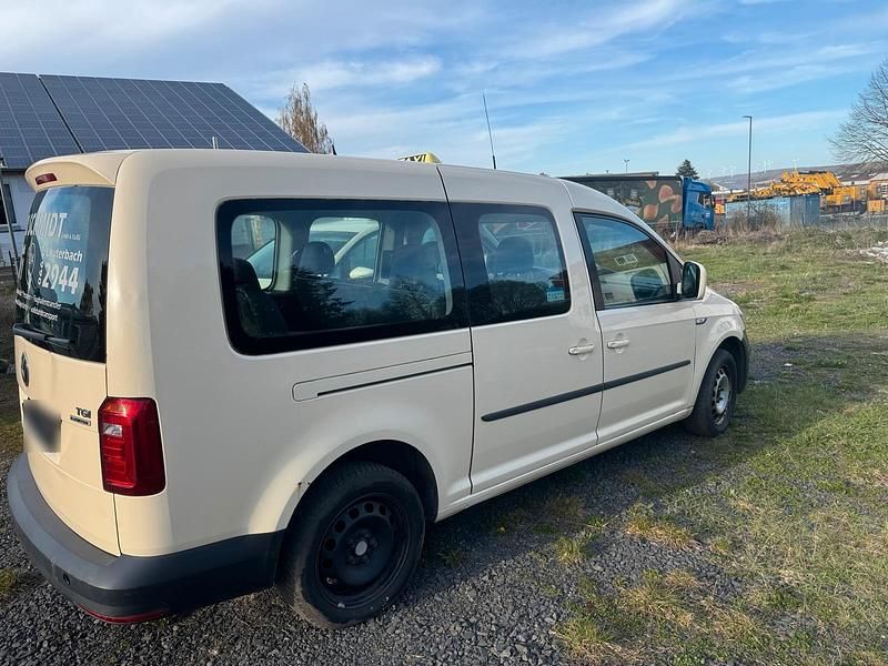 Second-hand VW Caddy 109 CP (80 kW) 2014 Bej Monovolum