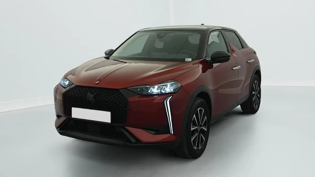 Gebraucht DS Automobiles DS3 Performance 101 PS (74 kW) 2024 (rouge diva nacre / toit noir) SUV