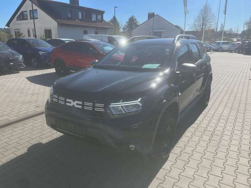 Schwarz Gebraucht 2023 Dacia Duster Journey SUV | 24.000 € (Teuer) - Bild 1/4