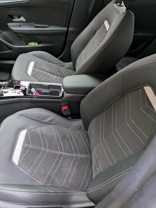 Gebraucht Opel Mokka-e Ultimate 100 kW (136 PS) 2022 Grün SUV