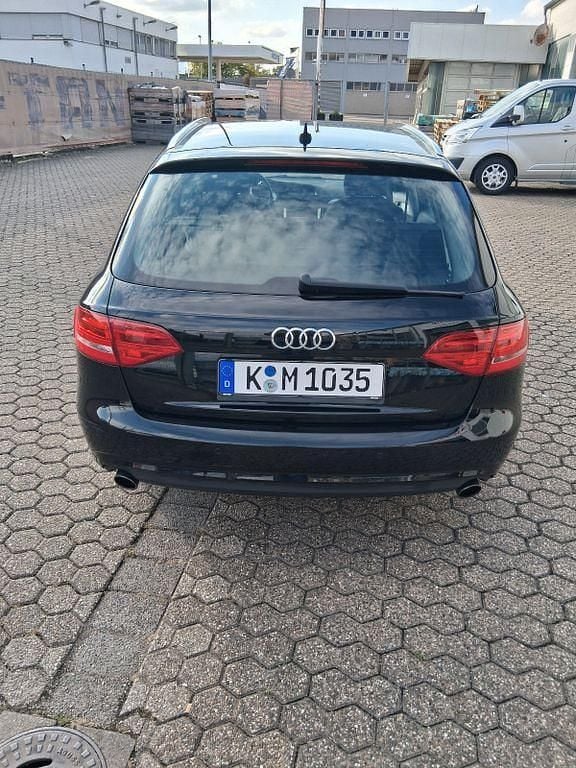 Gebraucht Audi A4 Ambiente 170 PS (125 kW) 2015 Schwarz Kombi